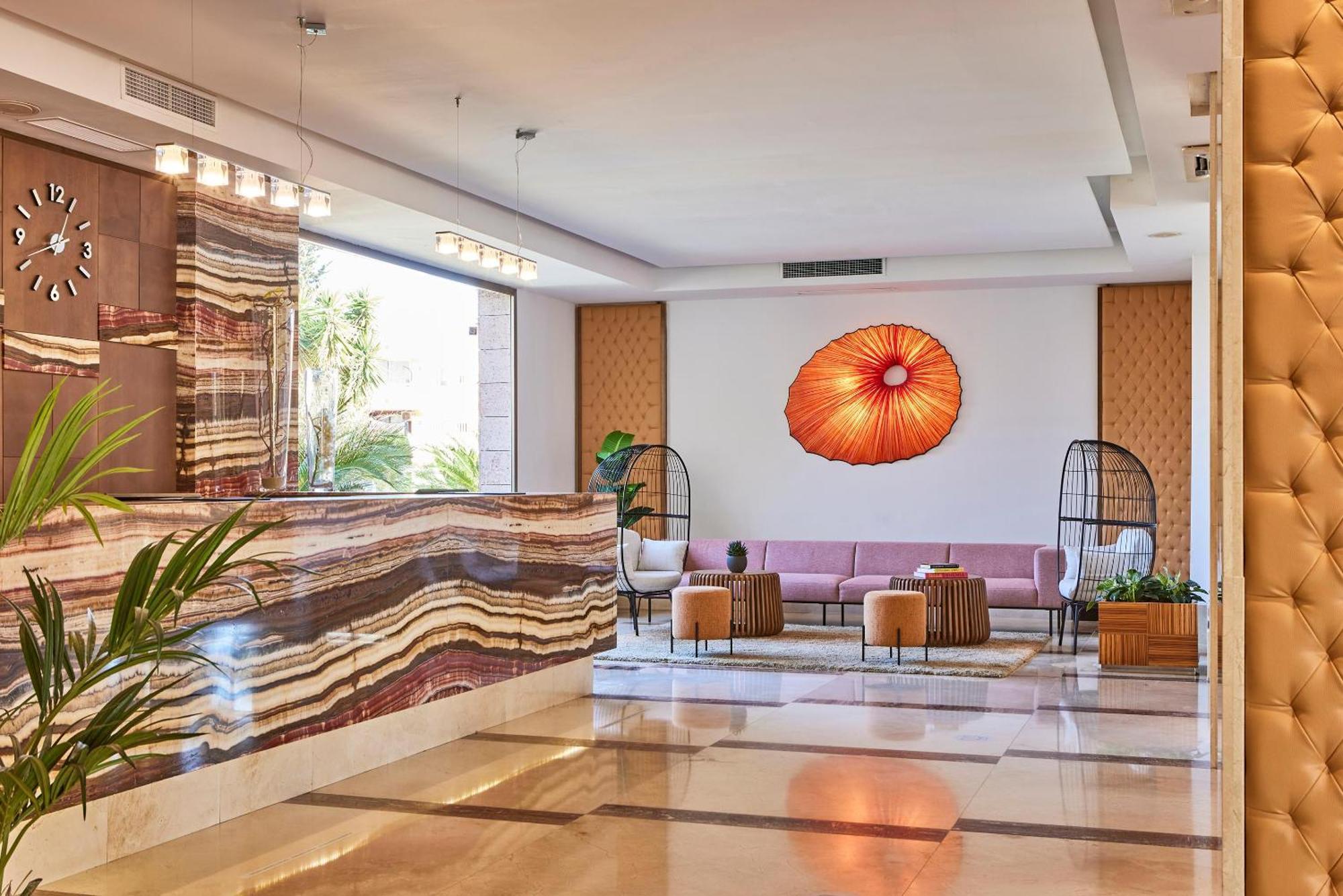 Zafiro Tropic Aparthotel Пуерто де ла Аркудия Екстериор снимка