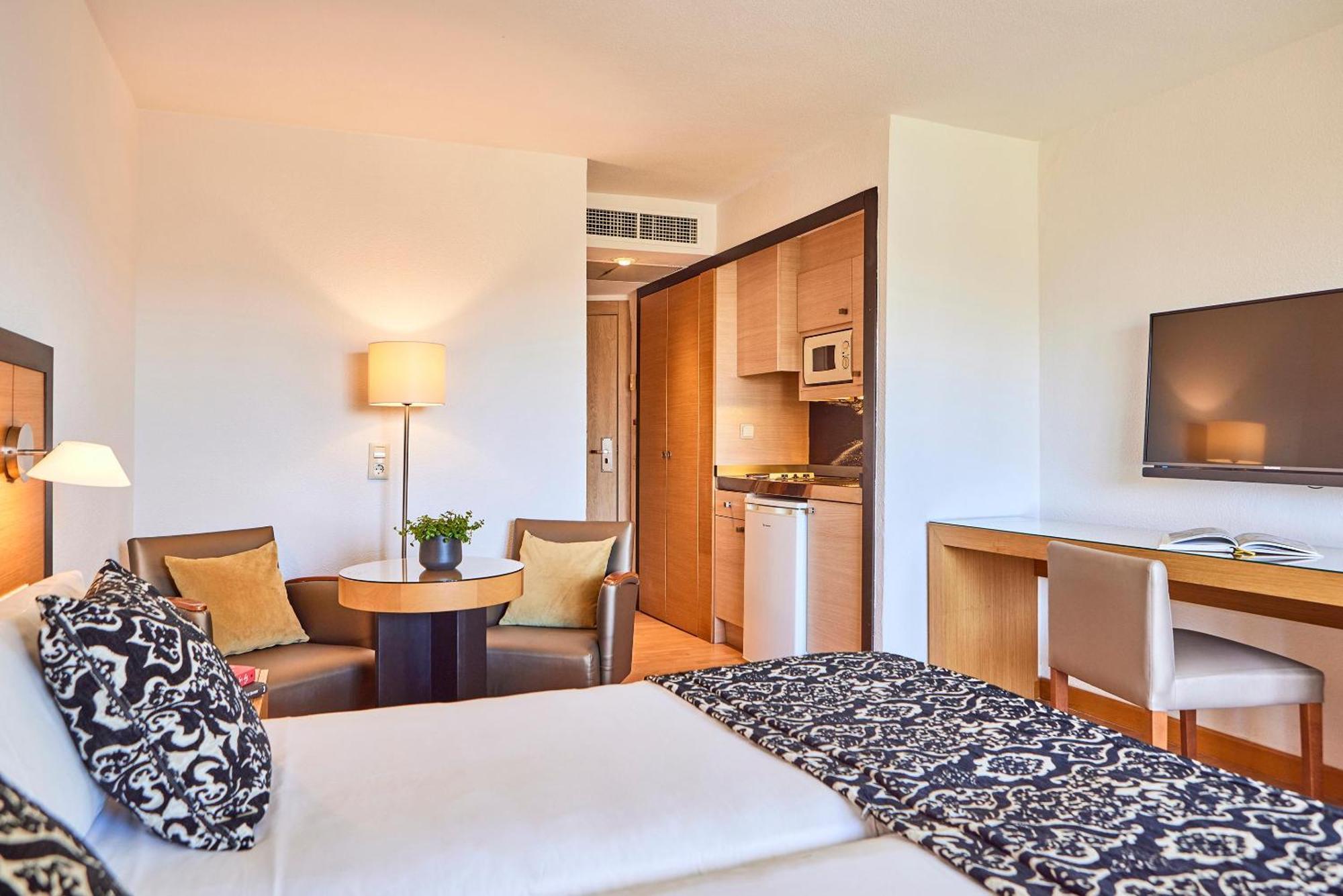Zafiro Tropic Aparthotel Пуерто де ла Аркудия Екстериор снимка