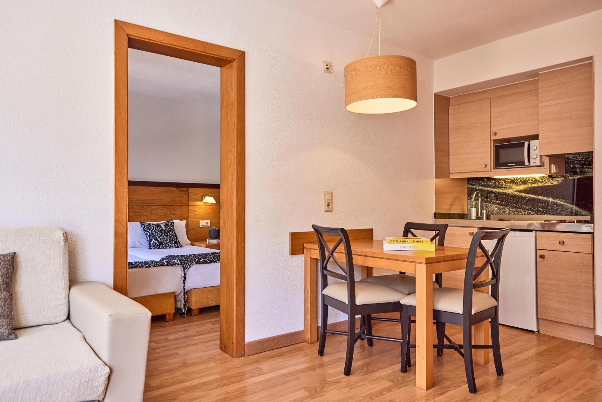 Zafiro Tropic Aparthotel Пуерто де ла Аркудия Екстериор снимка